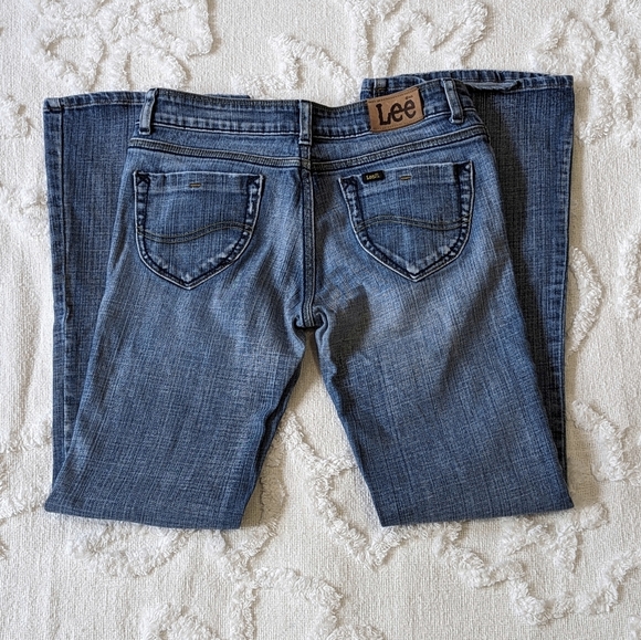 Vintage Lee flare jeans, size 29. - Picture 2 of 7